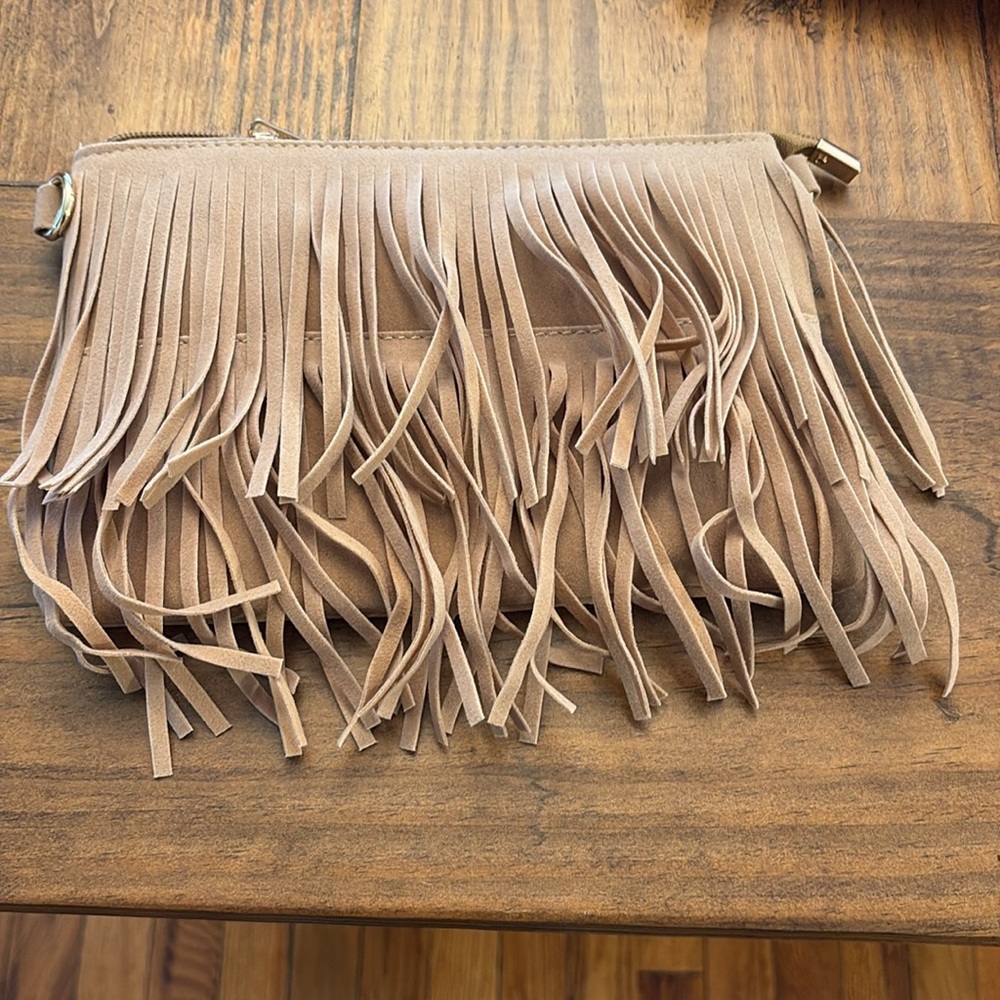 Fringe crossbody or wristlet - Picture 5 of 7